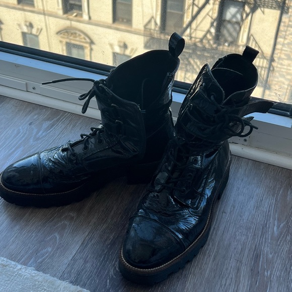 Black patent leather combat boots - Picture 3 of 4